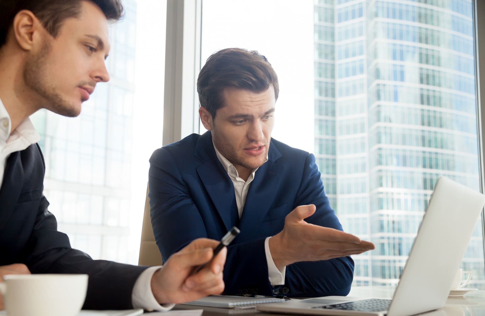 lam-the-nao-phan-tich-canh-tranh